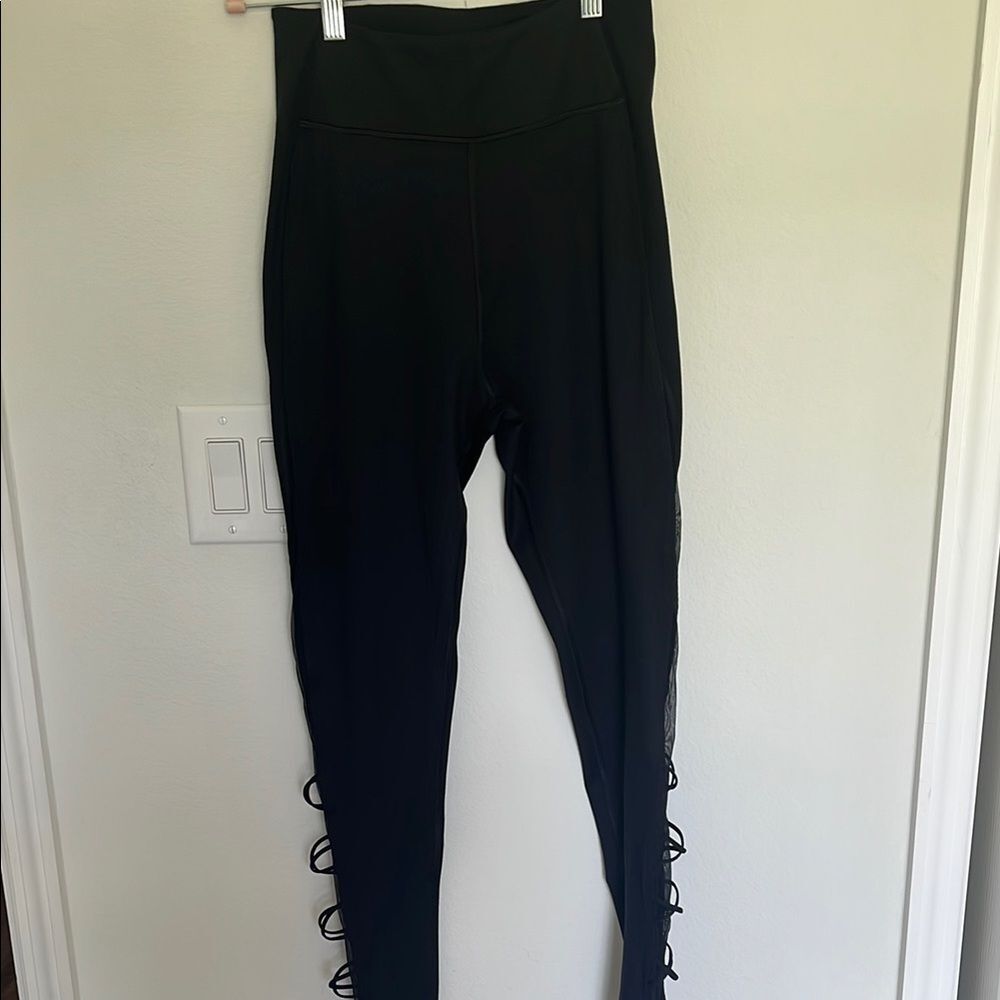Victoria's Secret Black Leggings with Lace Detail Size 10